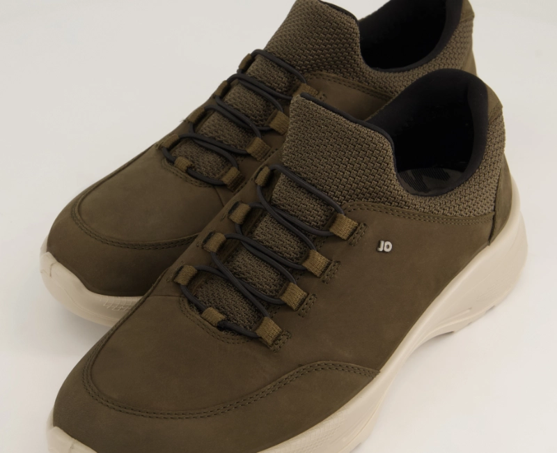 Schuhe für breite Füße
