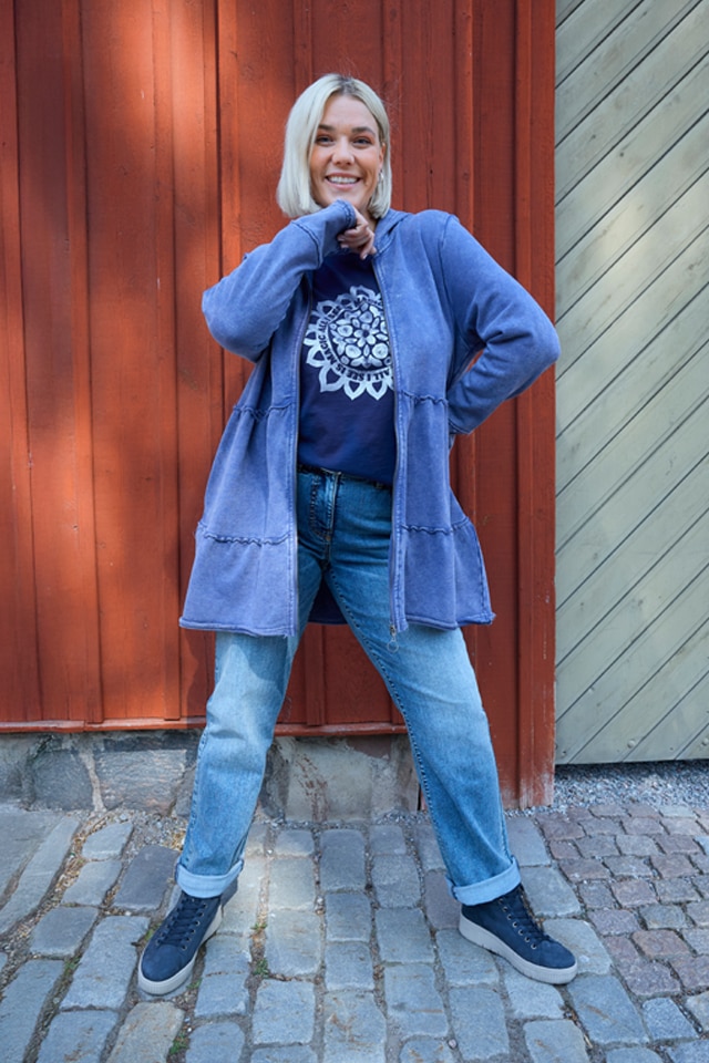 No sadness – just style: feeling blue