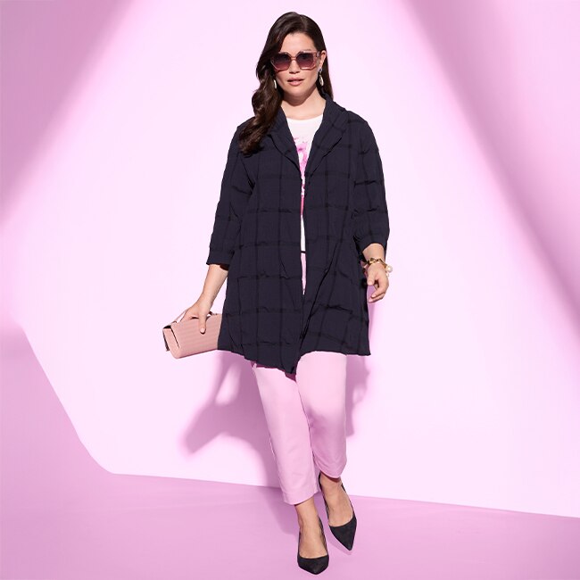 the model ist wearing a jacket