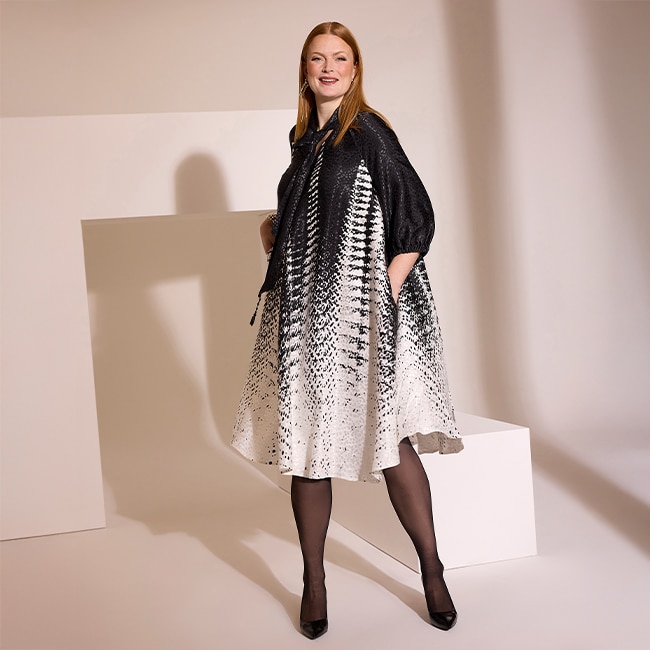 the model ist wearing a dress