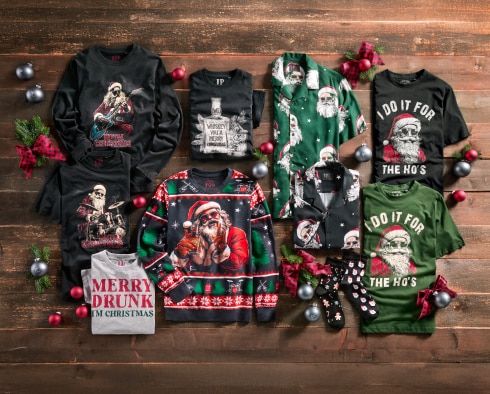 People in front of a christmas tree