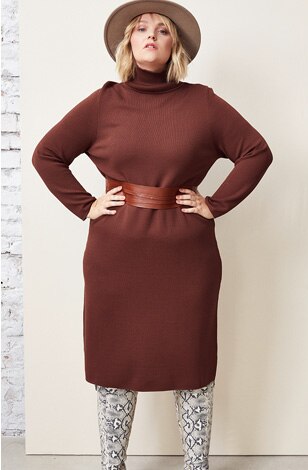 Strickkleid mit Rollkragen Strickkleid mit Rollkragen