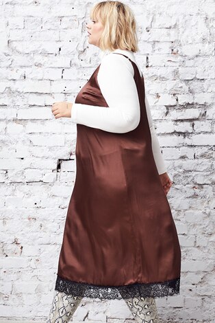 Slipdress mit Spitzenborte Slipdress mit Spitzenborte