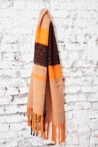 Scarf, cuddly soft, fringes Scarf, cuddly soft, fringes