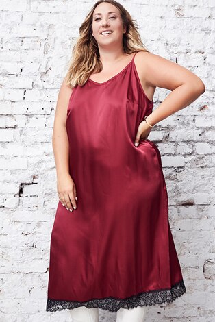Slipdress mit Spitzenborte Slipdress mit Spitzenborte