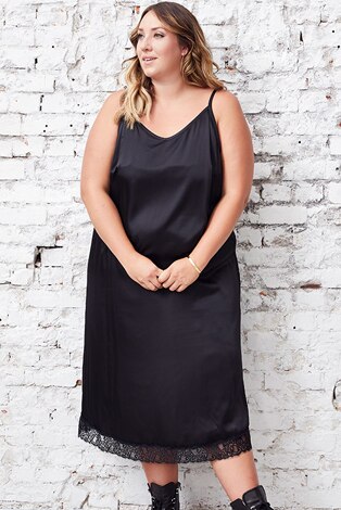 Slipdress mit Spitzenborte Slipdress mit Spitzenborte