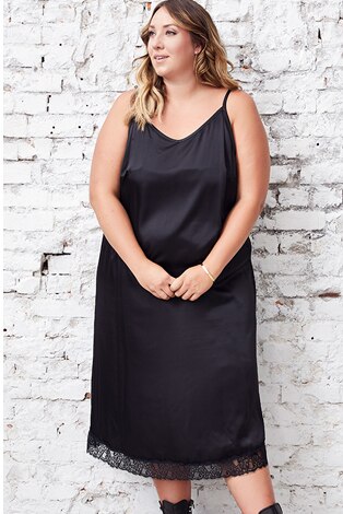 Slipdress mit Spitzenborte Slipdress mit Spitzenborte