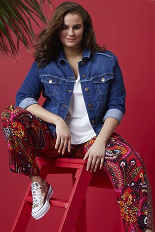 Jeansjacke, schmale Form Jeansjacke, schmale Form