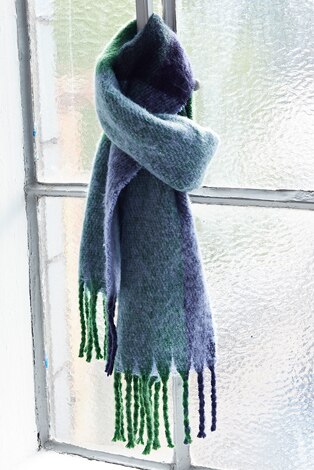 Scarf, cuddly soft, fringes Scarf, cuddly soft, fringes